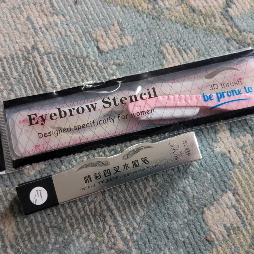 Eyebrow Stencil and Tip Brow Set